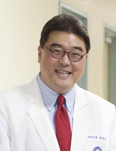 산부인과 최중섭 교수, 세계 부인과복강경학회에서 감사패 받아